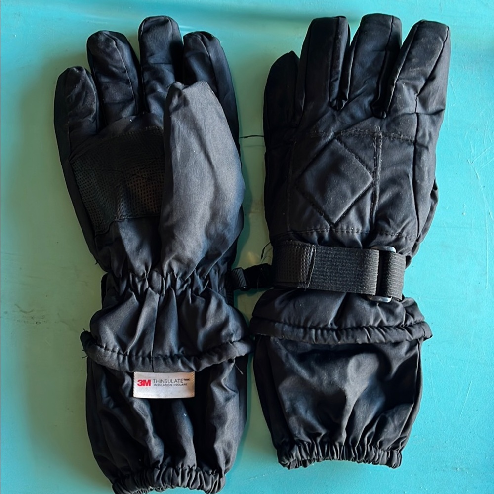 3M Thinsulate Black Gloves